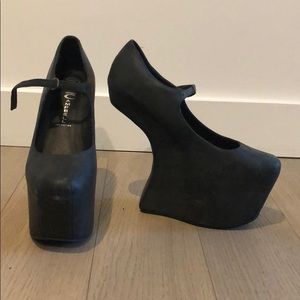 Jeffery Campbell heels